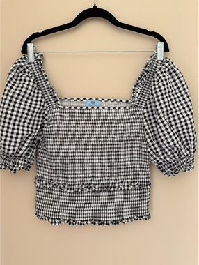 100% cotton L CeCe gingham smocked
